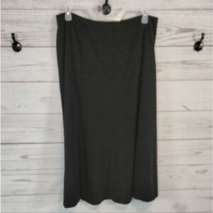 East 5th woman's skirt